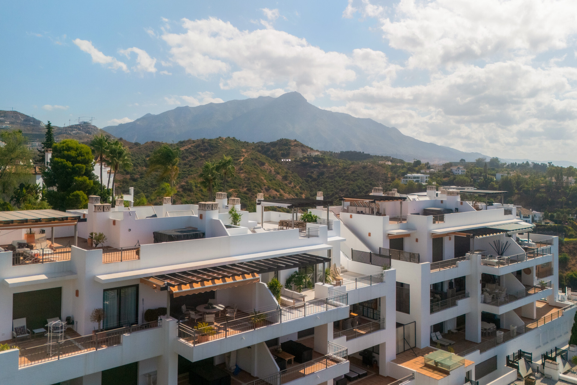 Impresionante Ático Dúplex con Piscina Privada y Vistas Espectaculares – La Quinta, Benahavís - La Quinta - Atico Duplex | 60