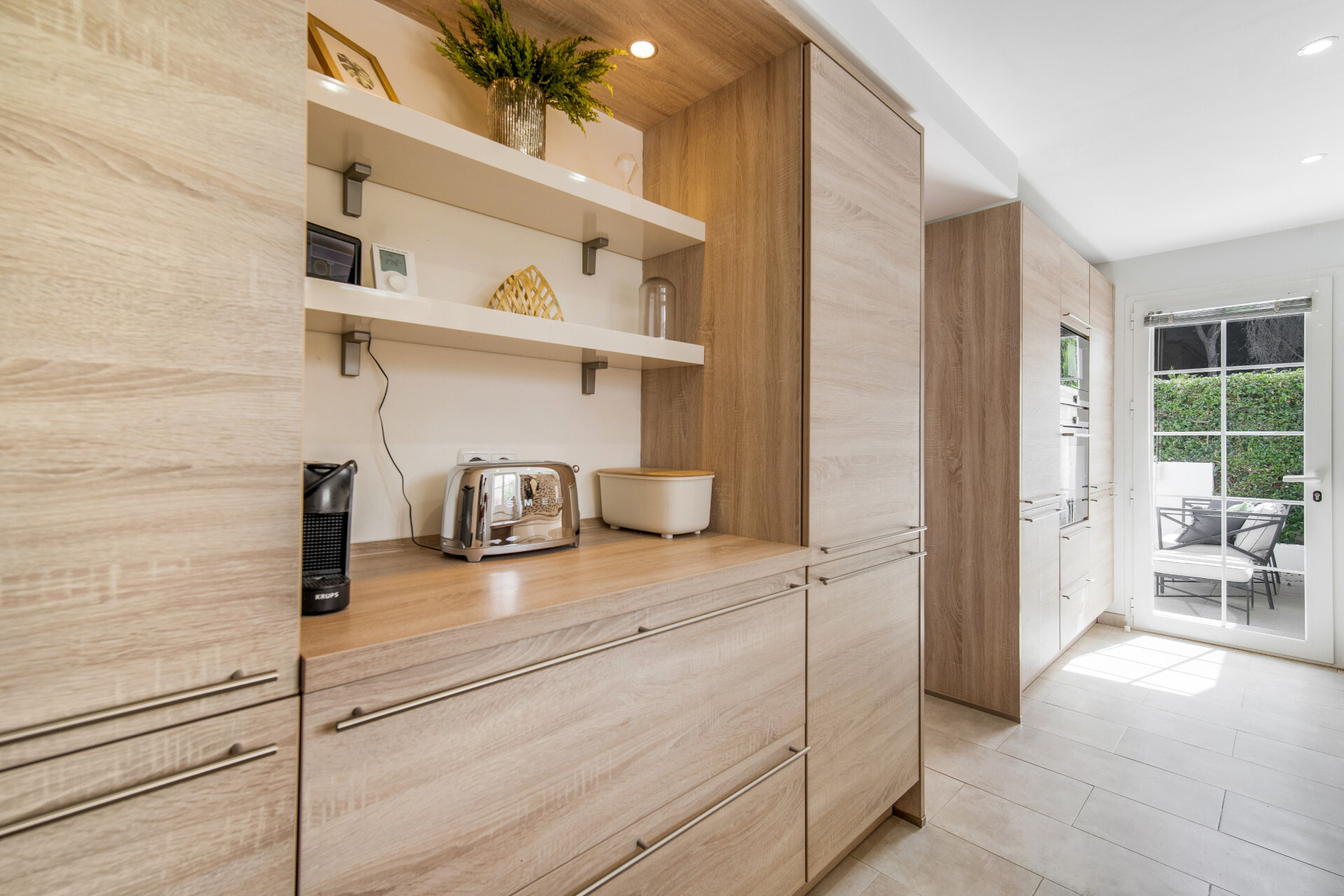 Hermosa playa de primera línea, casa de cuatro dormitorios en la prestigiosa comunidad de Marbellamar, en Marbella Milla de Oro - Marbella Golden Mile - Adosado | 27