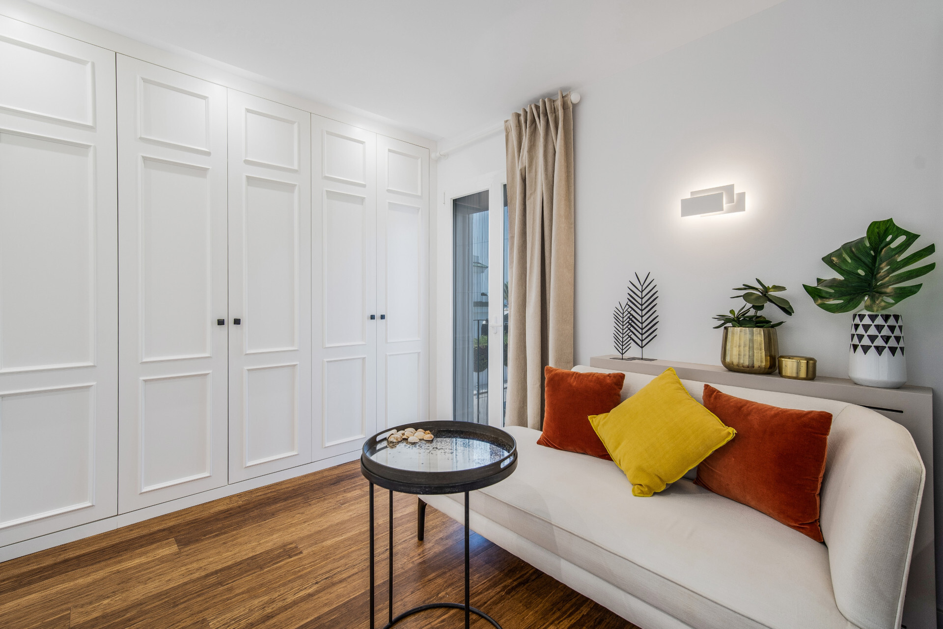 Hermosa playa de primera línea, casa de cuatro dormitorios en la prestigiosa comunidad de Marbellamar, en Marbella Milla de Oro - Marbella Golden Mile - Adosado | 16