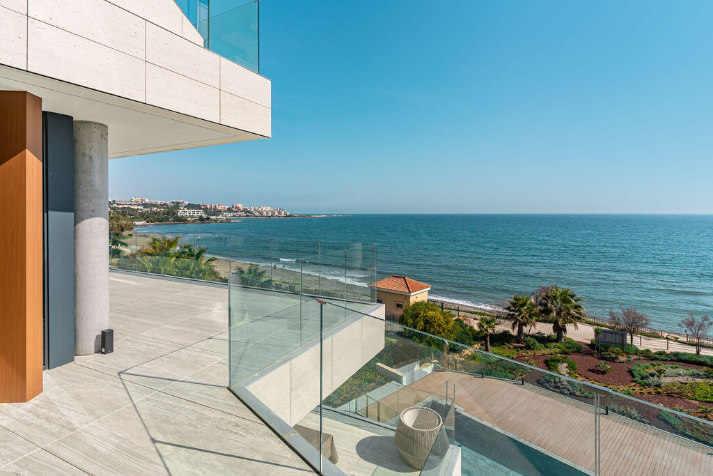 Ático dúplex de lujo en primera línea de playa en The Sapphire, Estepona -  - Atico Duplex | 16