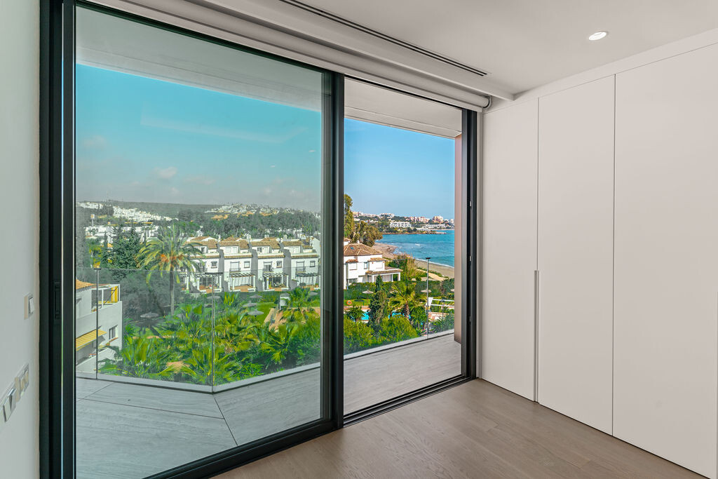 Ático dúplex de lujo en primera línea de playa en The Sapphire, Estepona -  - Atico Duplex | 22