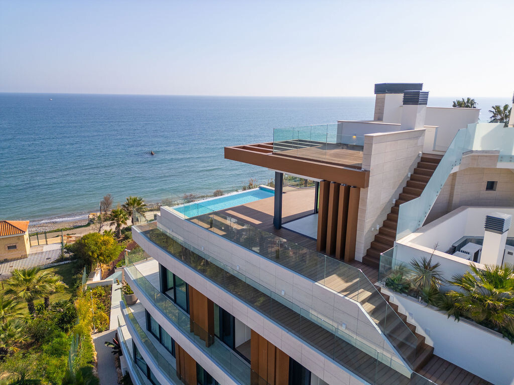 Ático dúplex de lujo en primera línea de playa en The Sapphire, Estepona -  - Atico Duplex | 37