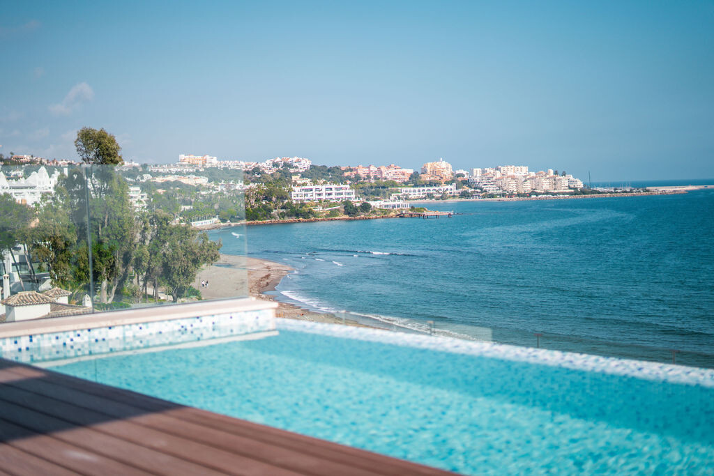 Ático dúplex de lujo en primera línea de playa en The Sapphire, Estepona -  - Atico Duplex | 11