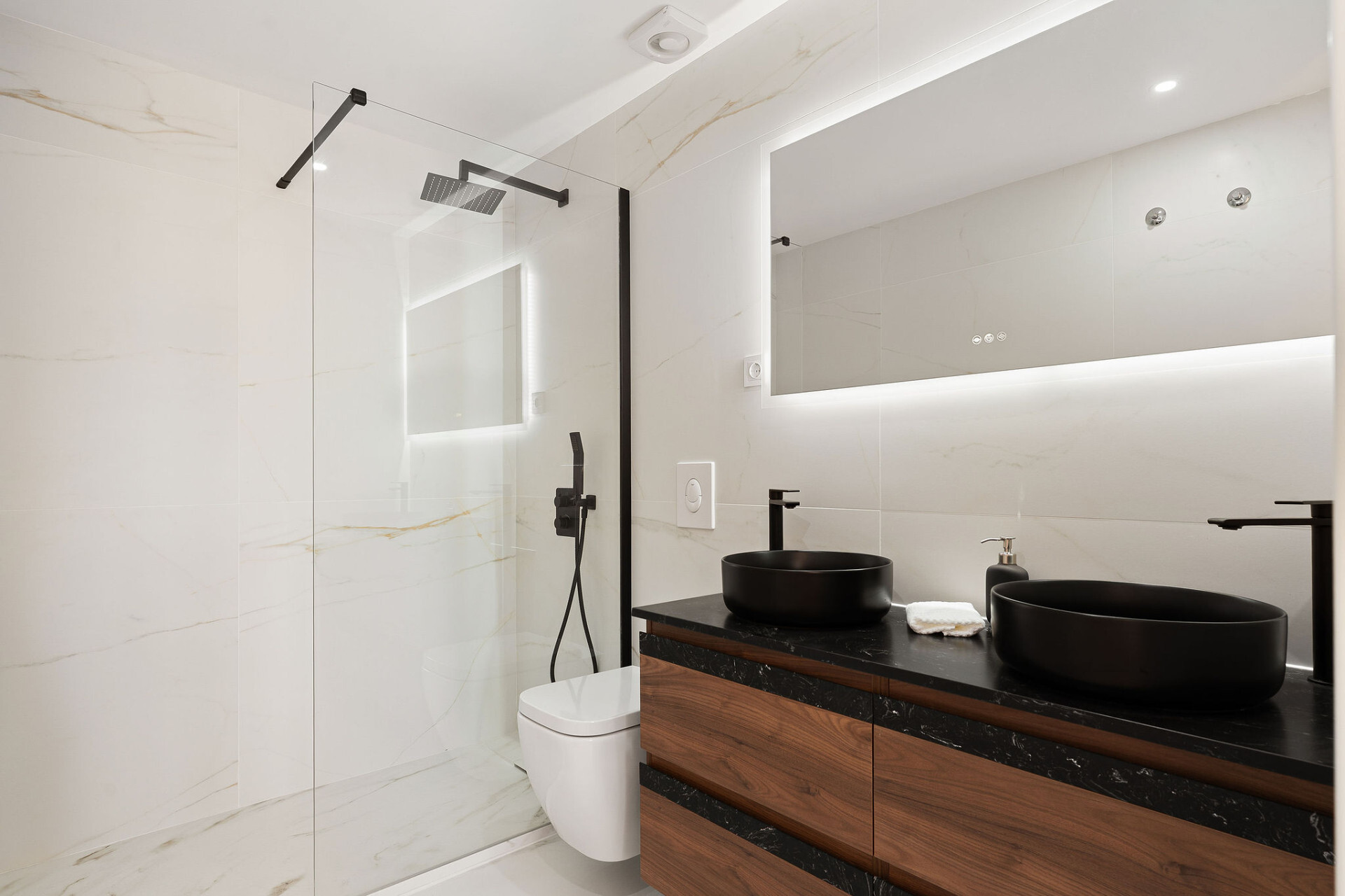 Bienvenido a este hermoso ático renovado que ofrece una vida luminosa y contemporánea en una tranquila urbanización andaluza! - Los Arqueros - Ático | 12