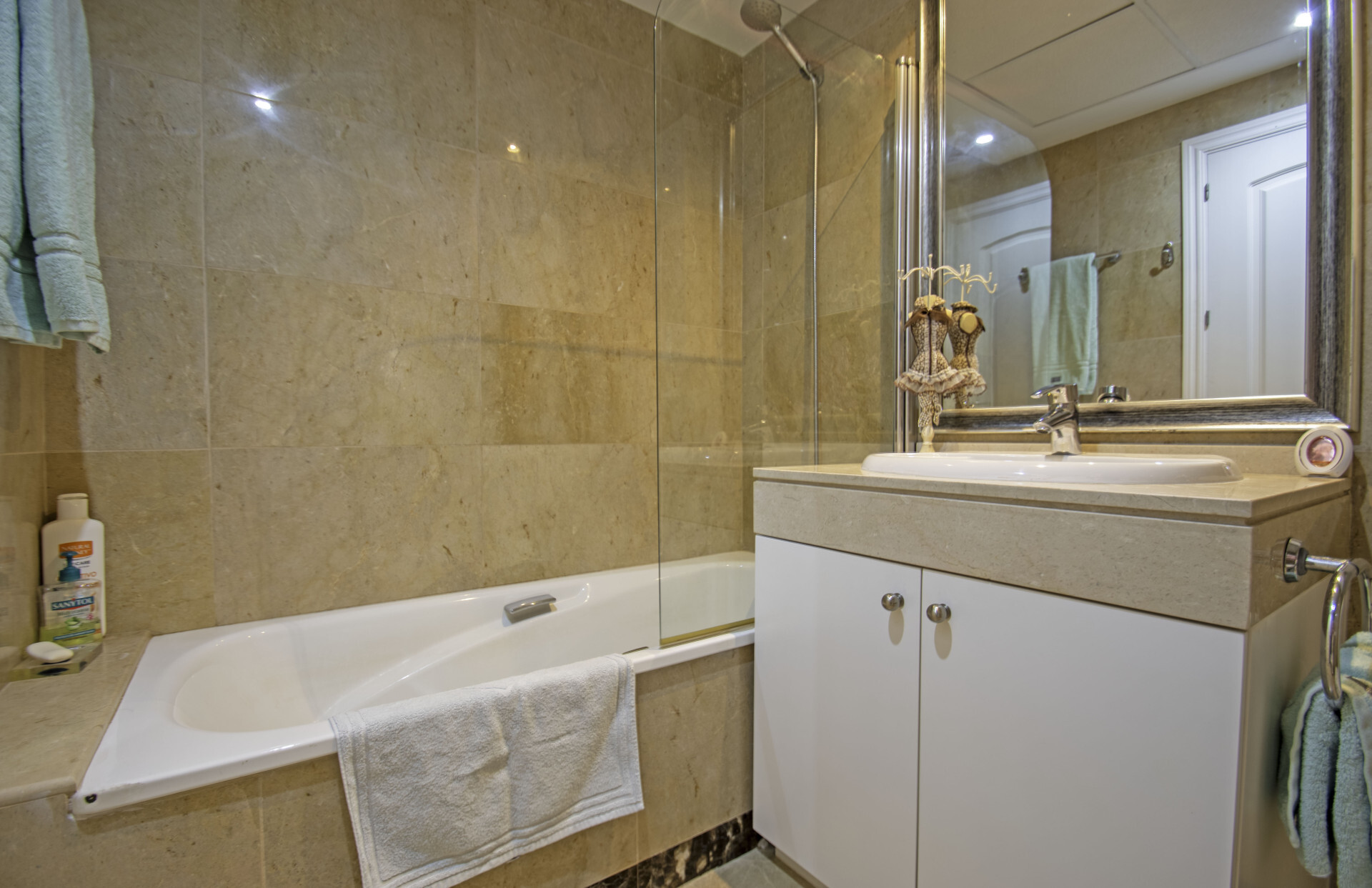 Ruim Penthouse met Prachtig Uitzicht over Zee, La Hacienda Golf en Gibraltar. - Alcaidesa Costa - Penthouse | 15