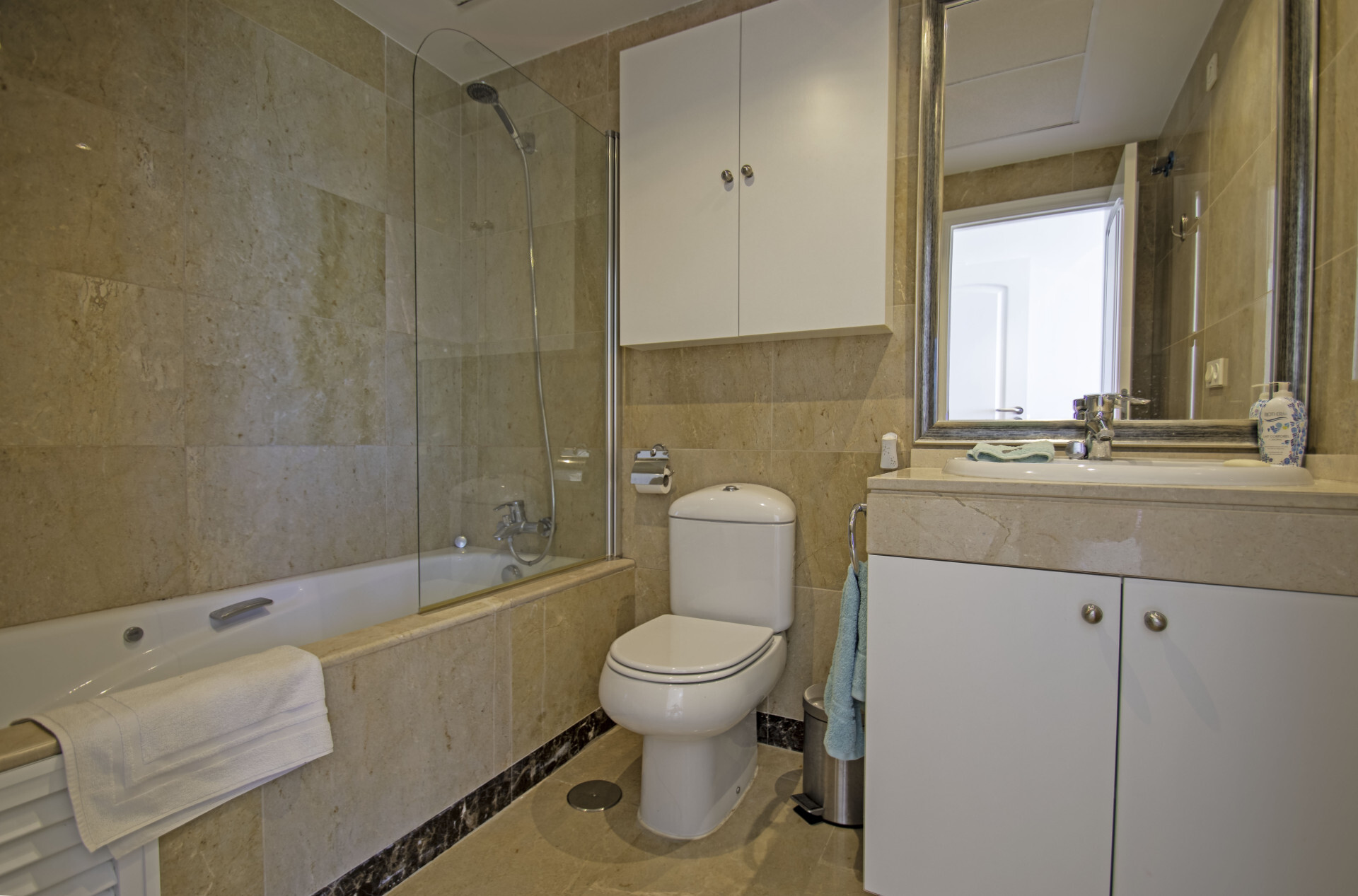 Ruim Penthouse met Prachtig Uitzicht over Zee, La Hacienda Golf en Gibraltar. - Alcaidesa Costa - Penthouse | 13