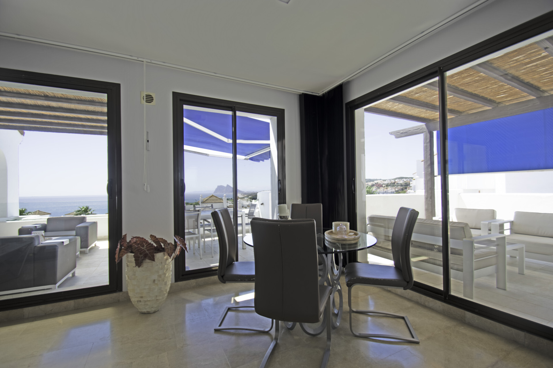 Ruim Penthouse met Prachtig Uitzicht over Zee, La Hacienda Golf en Gibraltar. - Alcaidesa Costa - Penthouse | 8