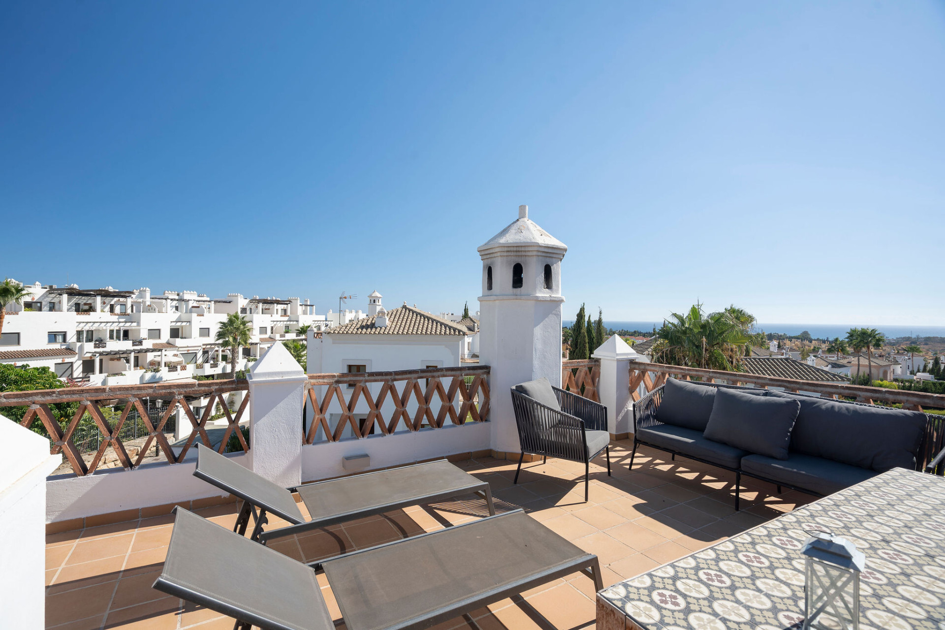 Gerenoveerde villa met zeezicht, privézwembad en mediterrane tuin in Estepona - Estepona Oost - Villa | 32